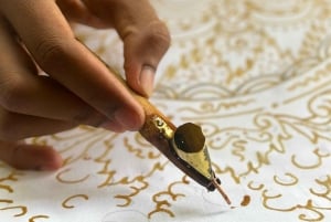 ウブドで3時間のバティック作り教室