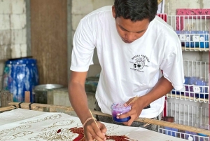 ウブドで3時間のバティック作り教室