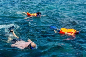 4 Spot Snorkeling and Swim With Manta Rays in Nusa Penida