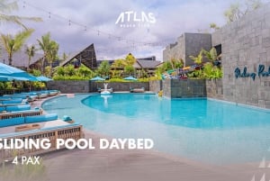 Atlas Beach Club Bali: Reserva de DayBed/Sofá con crédito F&B