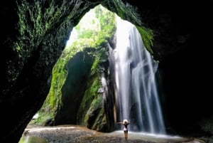 Bali: En heldagstur til Goa Raja, Tibumana og Tukad Cepung