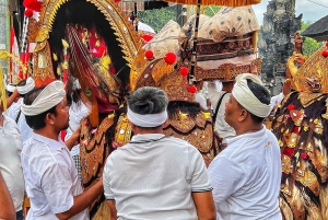 バリ島：市場から家族経営のワルンまで、地元の暮らしを味わってみませんか