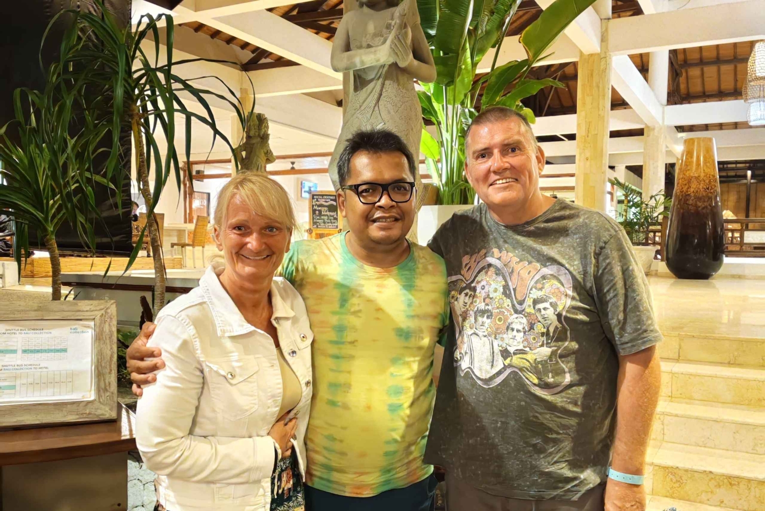 Traslado al aeropuerto de Bali, llegada o salida de la zona de Seminyak