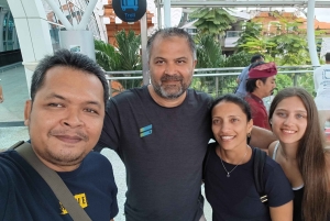 Traslado al aeropuerto de Bali, llegada o salida de la zona de Seminyak