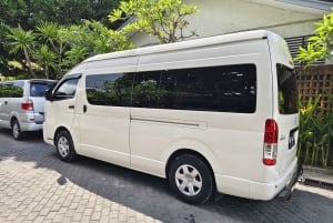 バリ空港の移動サービス（ラグジュアリーVIPまたは快適なマイクロバス）をご利用ください