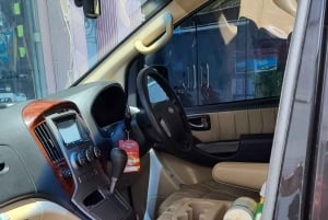 バリ空港の移動サービス（ラグジュアリーVIPまたは快適なマイクロバス）をご利用ください