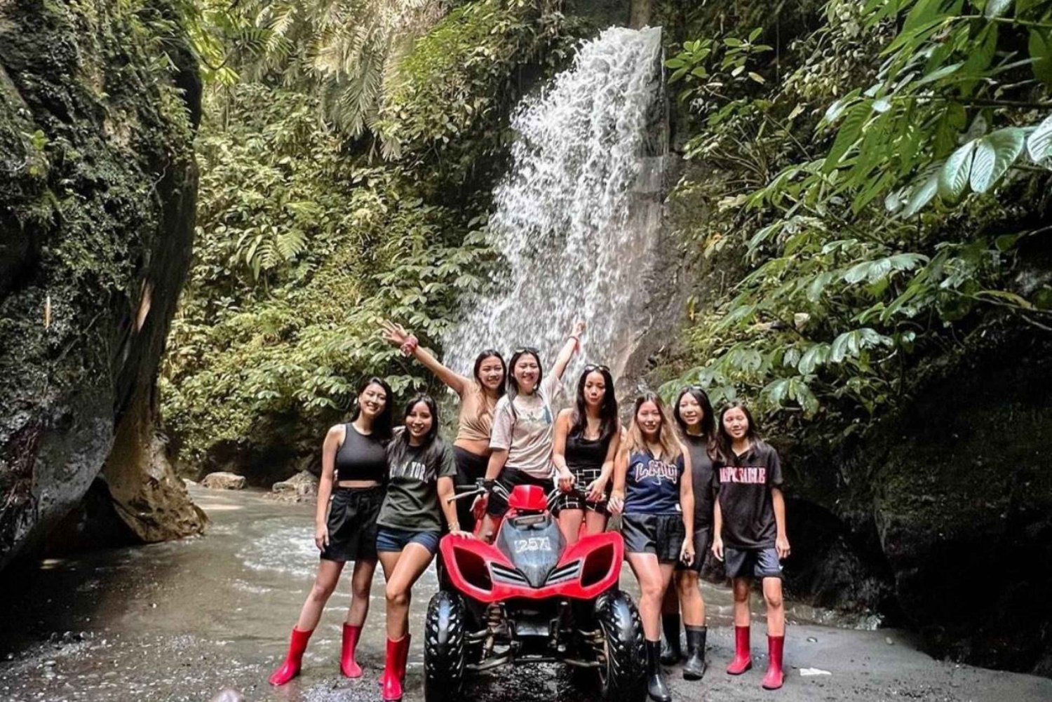 Bali: All-inclusive-tur med ATV-quadsykkel og rafting i fossende vann