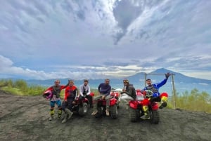 Bali: ATV Batur Soluppgång, Lava, Tallskog och Varm källa