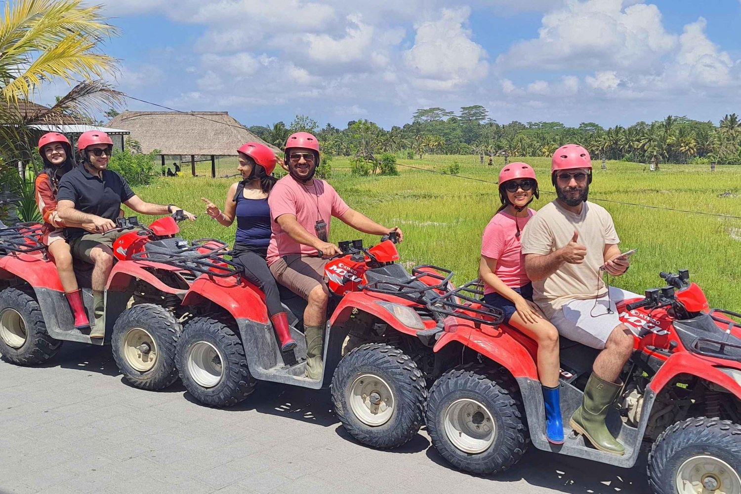 ATV-tur på Bali gennem flod, grotte, vandfald og jungle