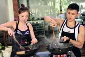 Bali: Balinese Cooking Class and Market Tour