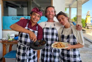 Bali: Balinese kookles met uitzicht op het pandawa-strand