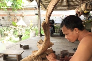 バリ島：神聖なバリ式ヒーリング＆伝統的な神経療法をご体験ください