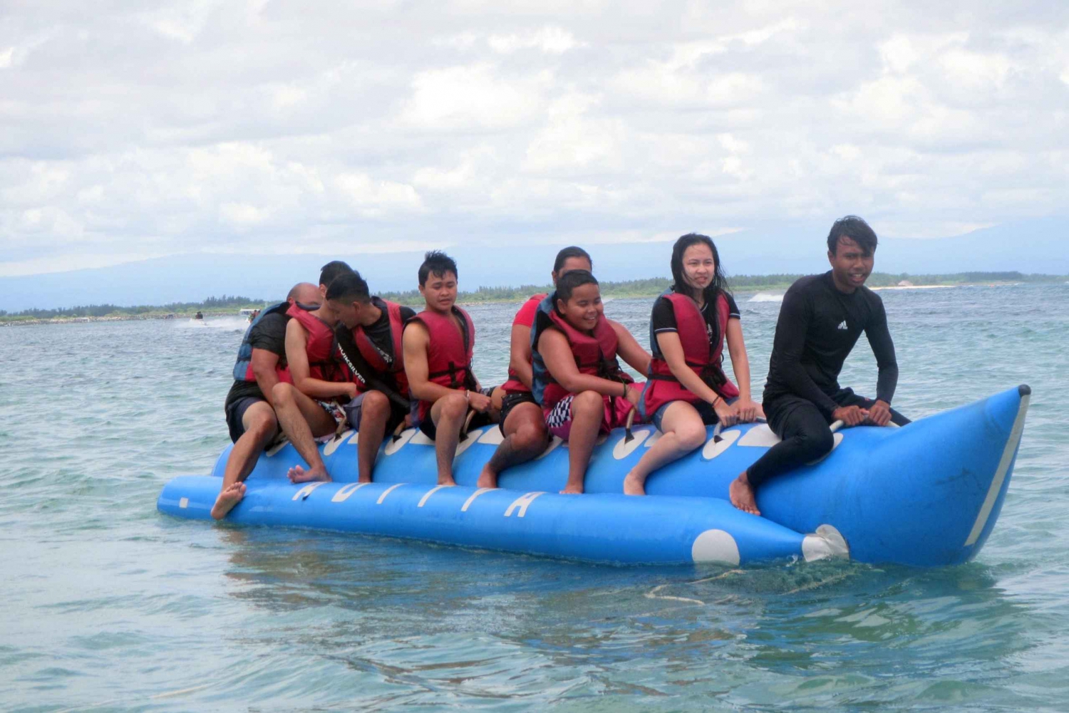 Bali : Aventure en bateau banane sur la plage
