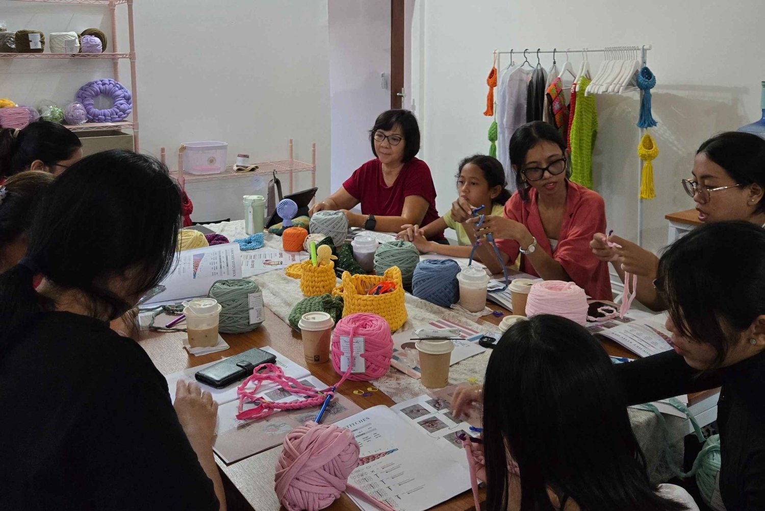 Sanur Bali: Taller básico de ganchillo