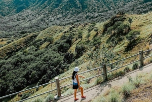 Bali: Batu Kursi Hill Hike with Local Guide