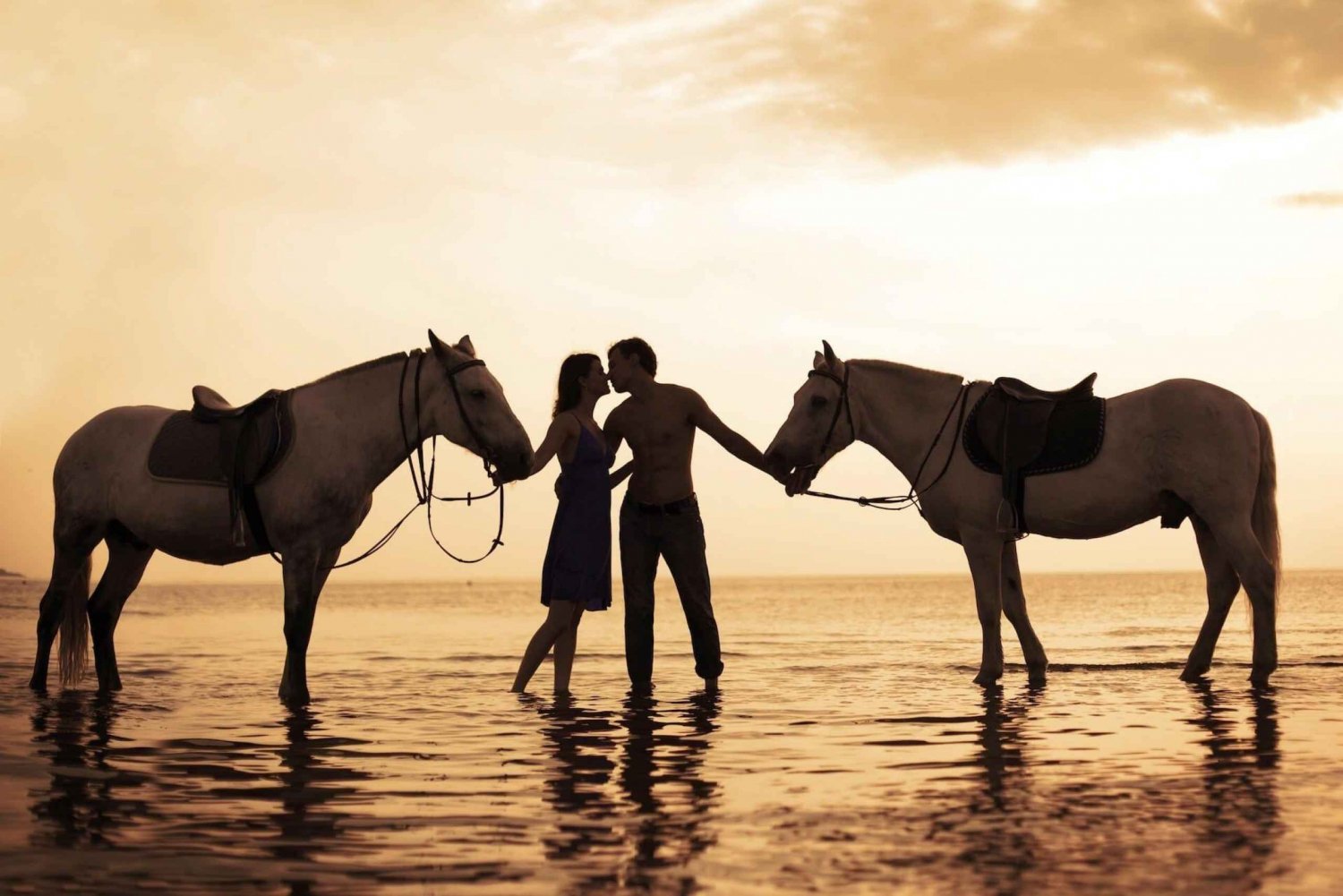 Bali : Beach Horse Riding & Photoshoot