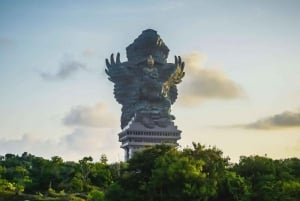 Bali : Plages, Garuda Wisnu Kencana et visite du temple d'Uluwatu