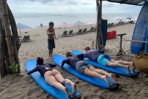 Bali: Aulas de surfe para iniciantes e intermediários em Canggu