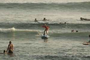 Bali: Anfänger- und Fortgeschrittenen-Surfkurs in Canggu