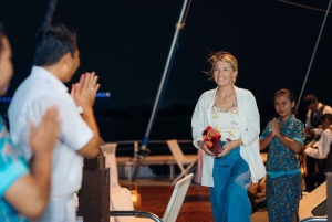 Bali Benoa: 5-Course Romantic Evening Cruise with Live Music