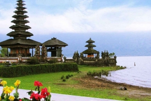 Bali: Beratan Temple, Jatiluwih, & Handara Heaven Gate Tour