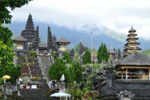 Bali: Besakih Great Temple Tour mit Wasserfall & Reisterrasse