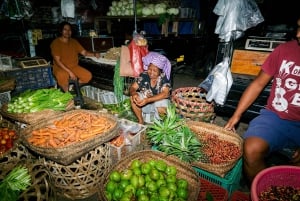 Bali: Bites Food Tour with over 15 Tastings