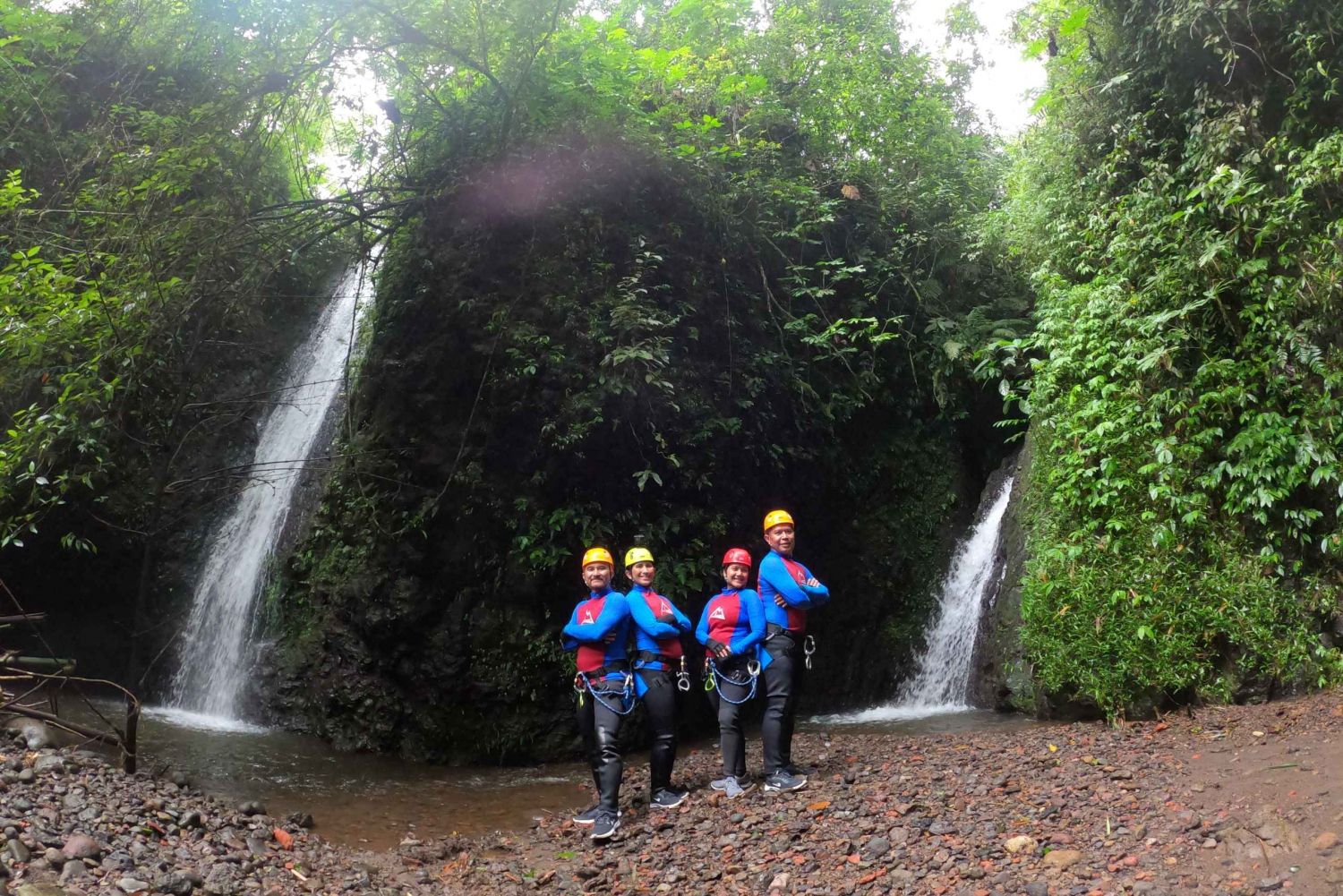 Bali: Gitgit Canyon Canyoning Trip with Breakfast and Lunch