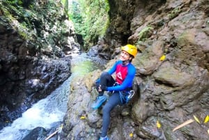 Bali: Gitgit Canyon Canyoning Trip with Breakfast and Lunch