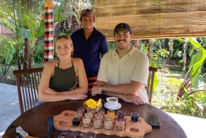 Lokasari: tour della piantagione di caffè, tè alle erbe e miele puro