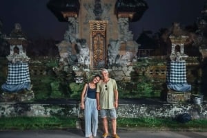 Bali: rytuały kulturowe, lokalna kuchnia i przygoda z świetlikami