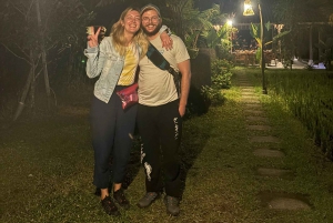 Bali: rytuały kulturowe, lokalna kuchnia i przygoda z świetlikami