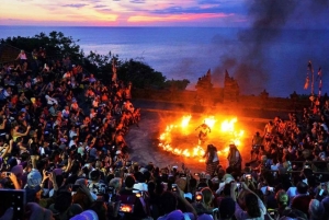 Bali: Customised Uluwatu Tour With Transfer Drop off/Pick up