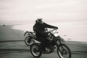 Bali: Wycieczka motocyklem terenowym na czarną plażę