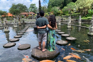 Bali: Tagestour durch Ost-Bali mit Temesi-Wasserfall