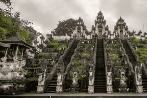 Бали: экскурсия по водным дворцам и храмам восточной части острова