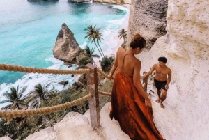 Bali: East Penida Highlights Treehouse & Photo Spots Tour