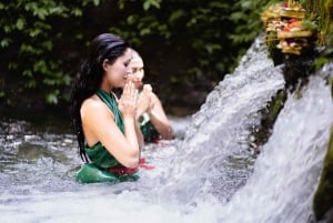 バリ島で食べて、祈って、恋をする体験