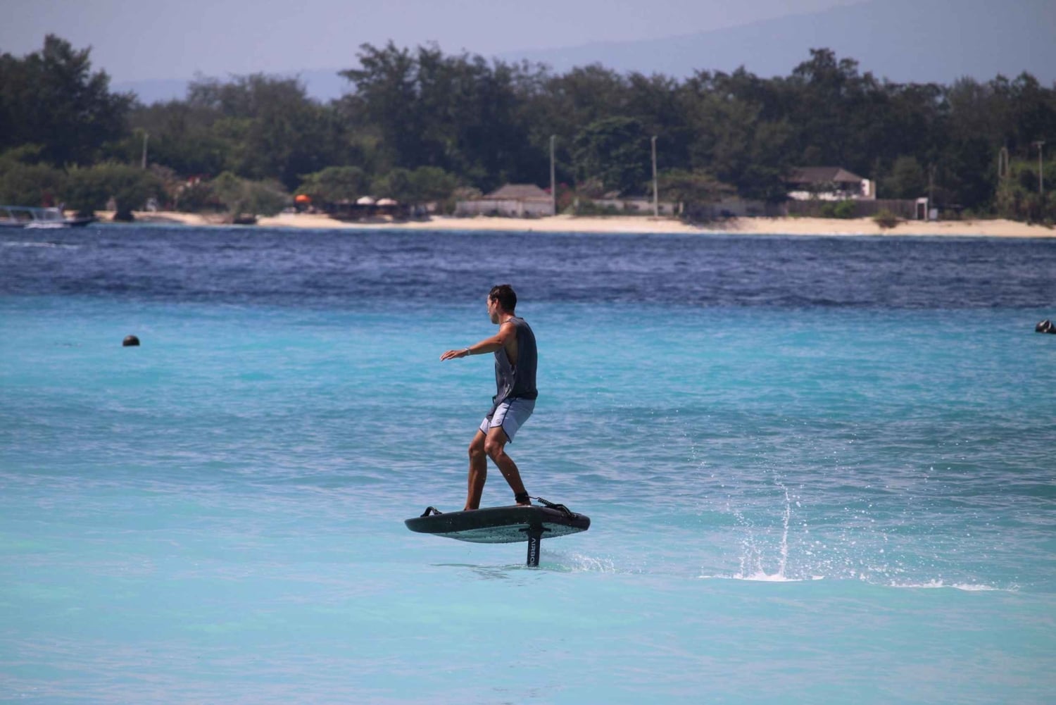 Bali: clases de eFoil con un fotógrafo profesional