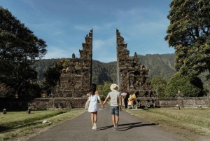 Bali Explorer: Aventuras sob medida com motorista particular