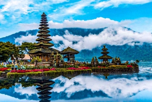 Bali: Från kunglig trädgård till flytande helgedomar och havstempel