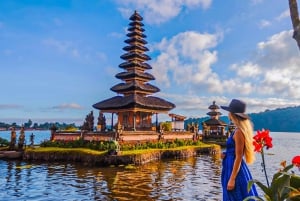 Bali: Från kunglig trädgård till flytande helgedomar och havstempel