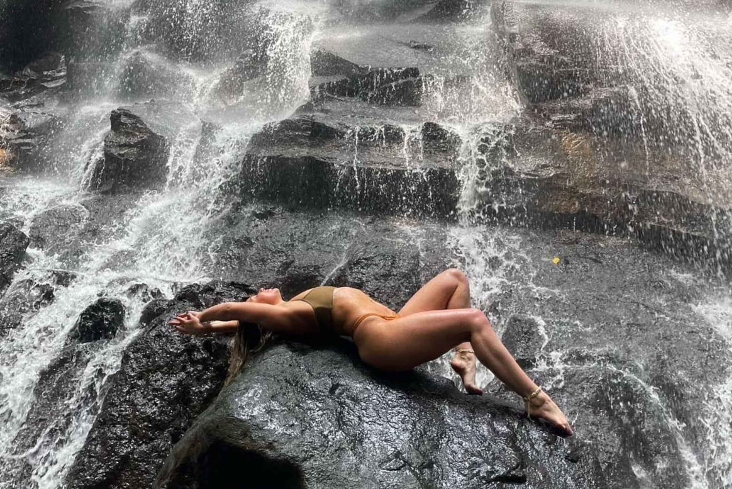 Bali: heldags privat omvisning med 3-i-1 fosseeventyr