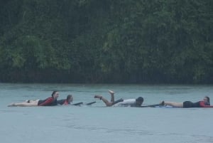 Bali: Gruppesurfing for nybegynnere med videoanalyse