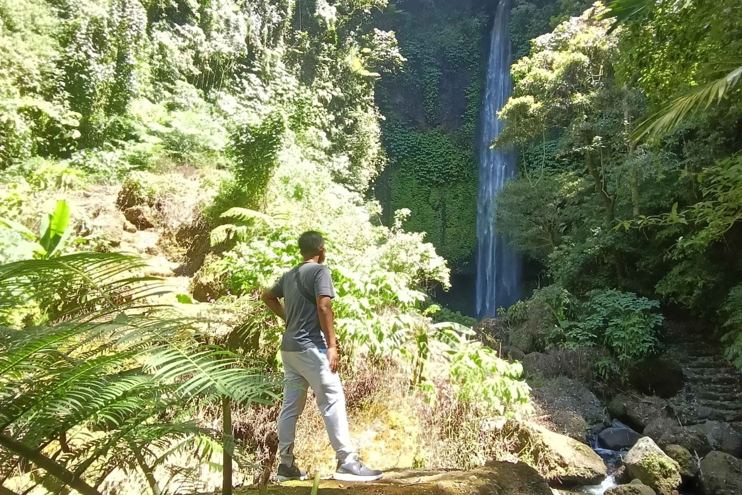 Bali: Guided Hike to 6 Hidden Waterfalls with Picnic Lunch
