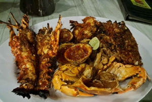 Bali: Puesta de Sol en Uluwatu de Medio Día con Danza Kecak y Cena