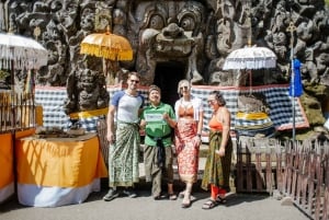 Bali: Hidden Canyon, Waterfall & Temples Pienryhmäretki
