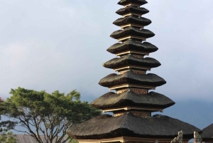 Bali: Hidden Highlands, Sacred Lakes & Authentic Munduk