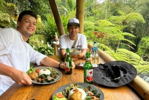 Bali: Skjult overraskelse, udforsk landsby, stort træ og kultur