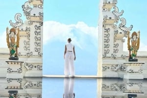 Bali: Auringonnousu- tai auringonlaskukierros Savana Tianyarilla